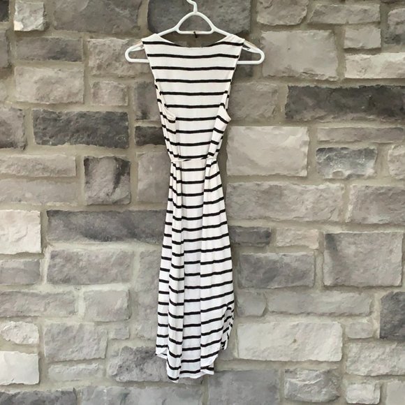 Striped dress - Picture 2 of 4